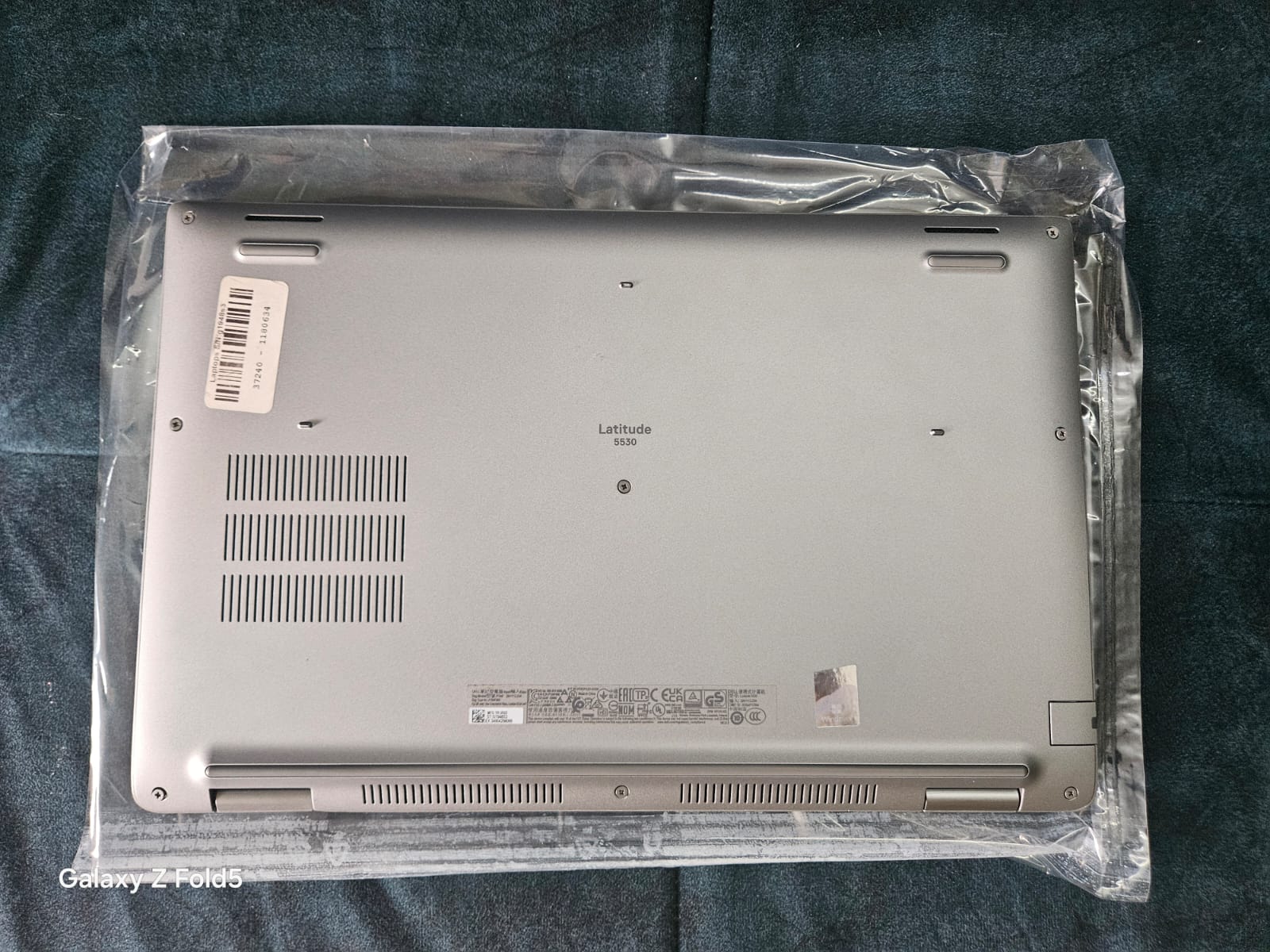 Dell 5530 Touch Screen Laptop i5,12th Generation, 4GB inbuilt  Graphics, 15.6 inches, with numerical keyboard, 16GB RAM, 512GB SSD, Less Used Laptop in Best Condition with 6 Months Seller Warranty